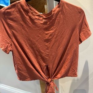 Gorgeous copper colored Lululemon tie crop top